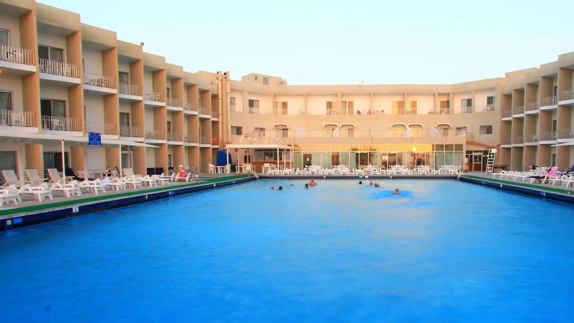 Beach Hotel Sharjah